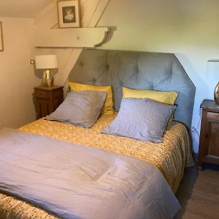 Les Chambres Des Eaux Bed & Breakfast